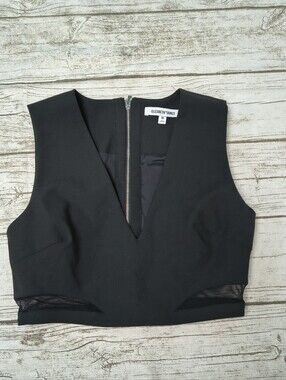 ELIZABETH AND JAMES Black Crop Top - Size Medium